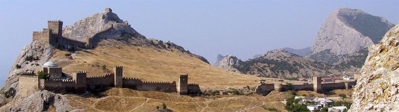 Genoese Fortress in Sudak (Photo: Qypchak)