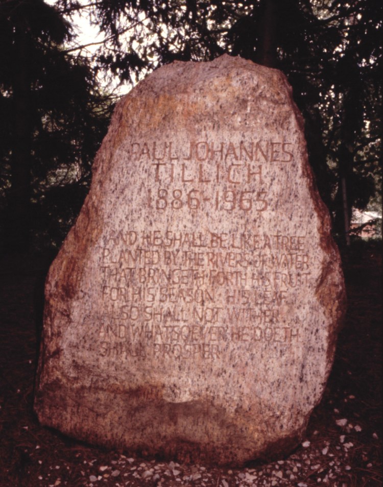471px-paul_johannes_tillichs_gravestone_in_the_paul_tillich_park_new_harmony_indiana